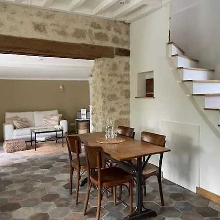 Dom wakacyjny Petit Paradis Au Bord Du Rhone *