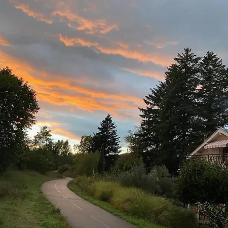 Petit Paradis Au Bord Du Rhone *